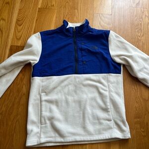 North face quarter zip - size m